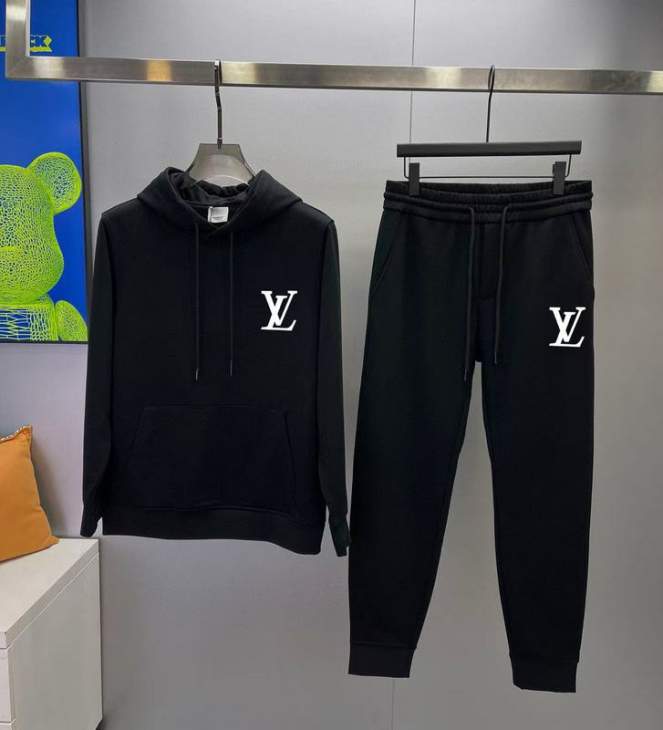 Picture of LV Sweater Suits _SKULVM-5XLkdtr3241066